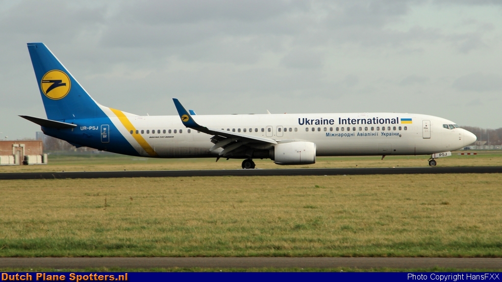 UR-PSJ Boeing 737-900 Ukraine International Airlines by HansFXX