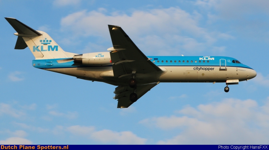 PH-KZE Fokker 70 KLM Cityhopper by HansFXX