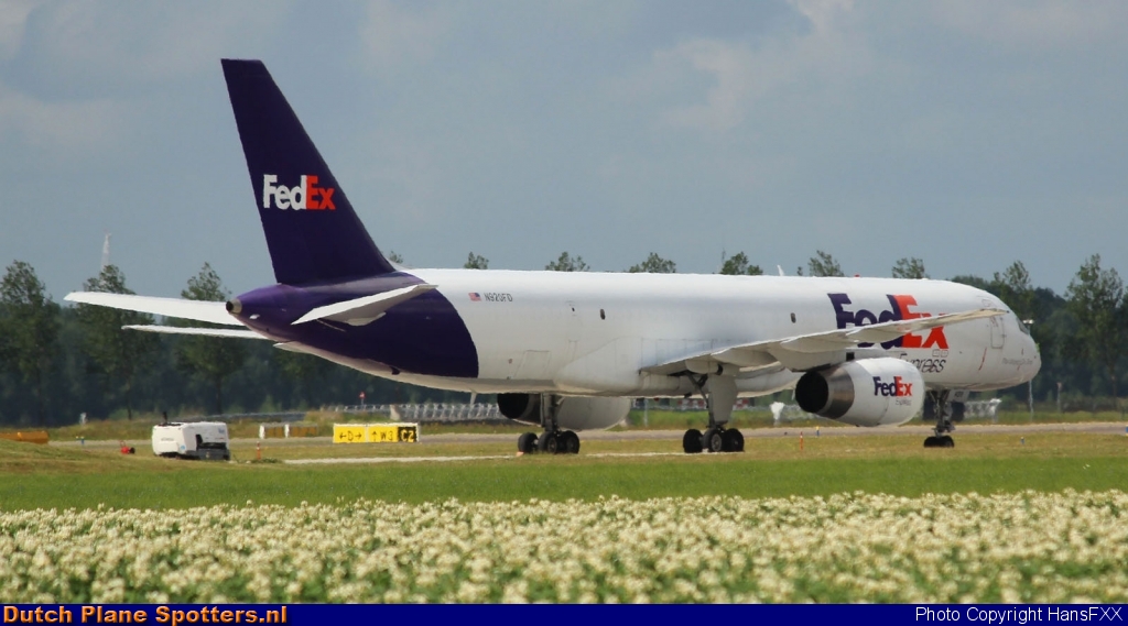N920FD Boeing 757-200 FedEx by HansFXX