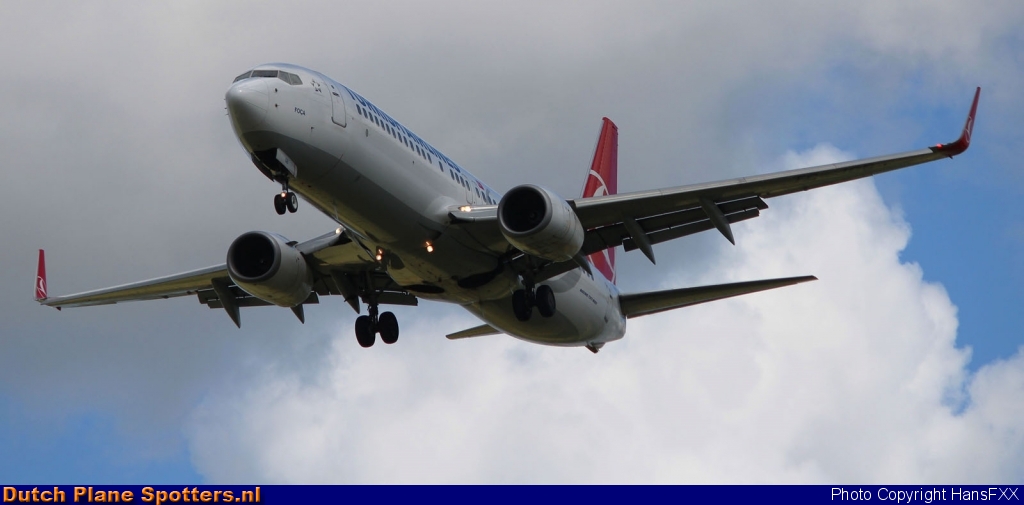 TC-JGB Boeing 737-800 Turkish Airlines by HansFXX