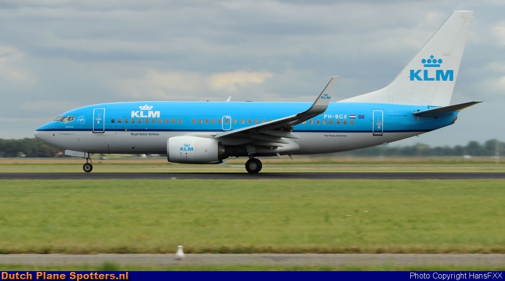 PH-BGX Boeing 737-700 KLM Royal Dutch Airlines by HansFXX