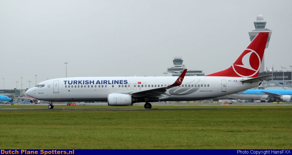 TC-JGA Boeing 737-800 Turkish Airlines by HansFXX