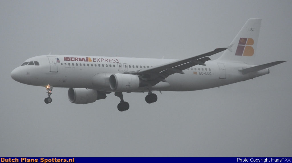 EC-LUC Airbus A320 Iberia Express by HansFXX