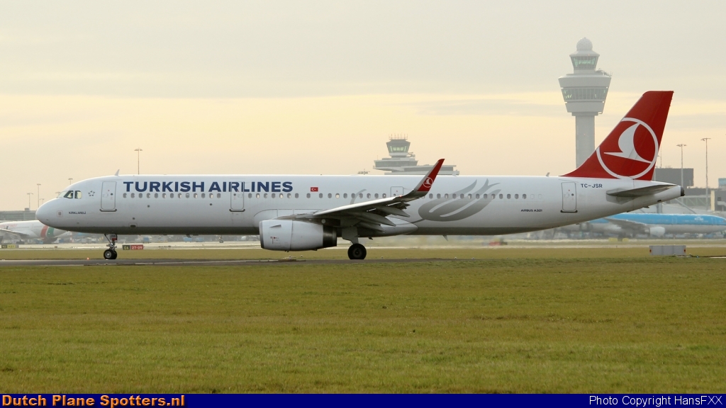 TC-JSR Airbus A321 Turkish Airlines by HansFXX