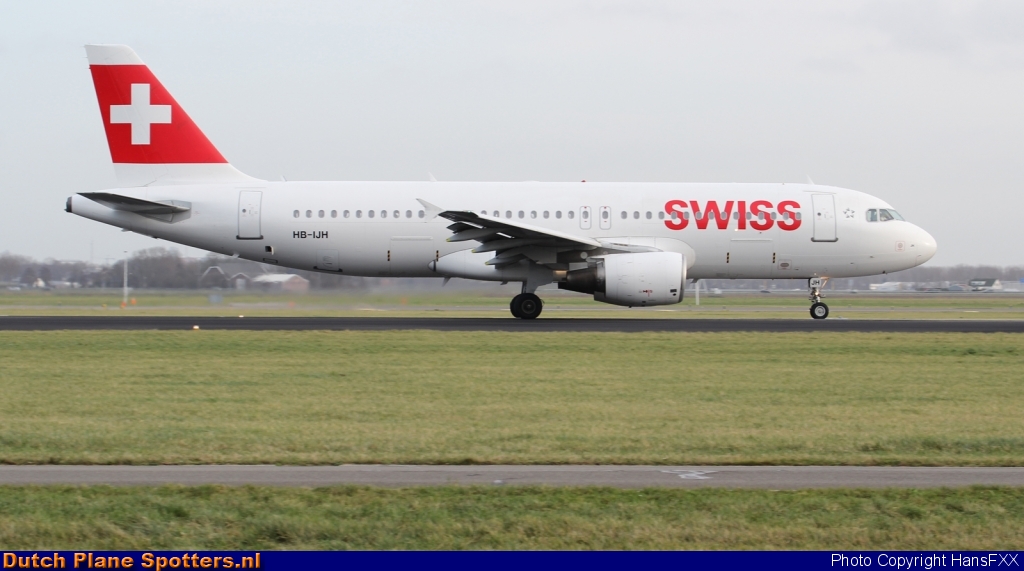 HB-IJH Airbus A320 Swiss International Air Lines by HansFXX