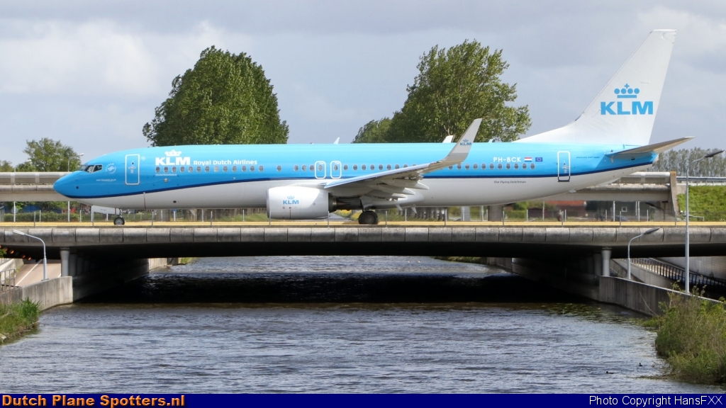 PH-BCK Boeing 737-800 KLM Royal Dutch Airlines by HansFXX