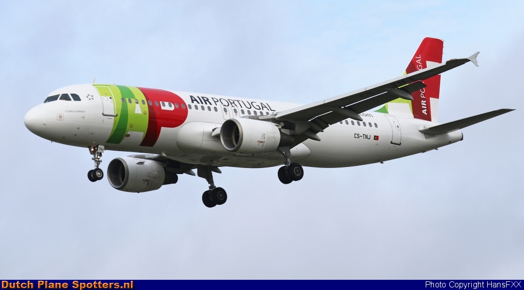 CS-TNJ Airbus A320 TAP Air Portugal by HansFXX