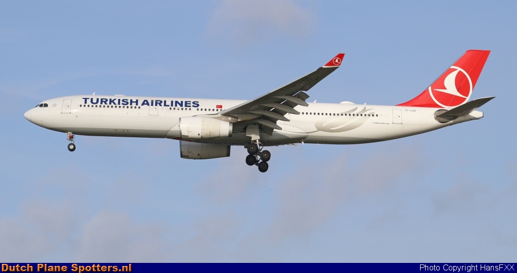 TC-LOG Airbus A330-300 Turkish Airlines by HansFXX