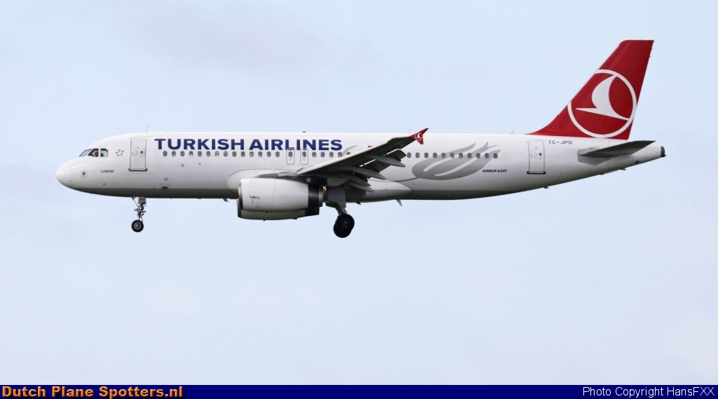 TC-JPO Airbus A320 Turkish Airlines by HansFXX