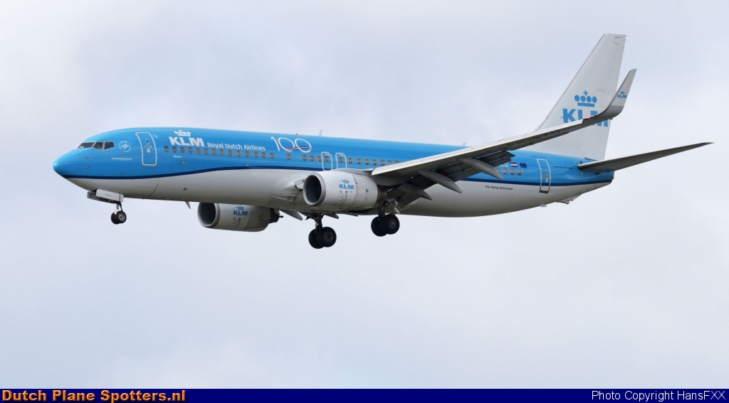 PH-BXU Boeing 737-800 KLM Royal Dutch Airlines by HansFXX