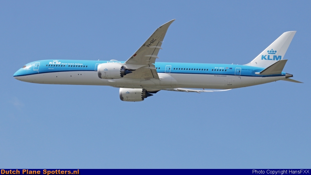 PH-BKC Boeing 787-10 Dreamliner KLM Royal Dutch Airlines by HansFXX
