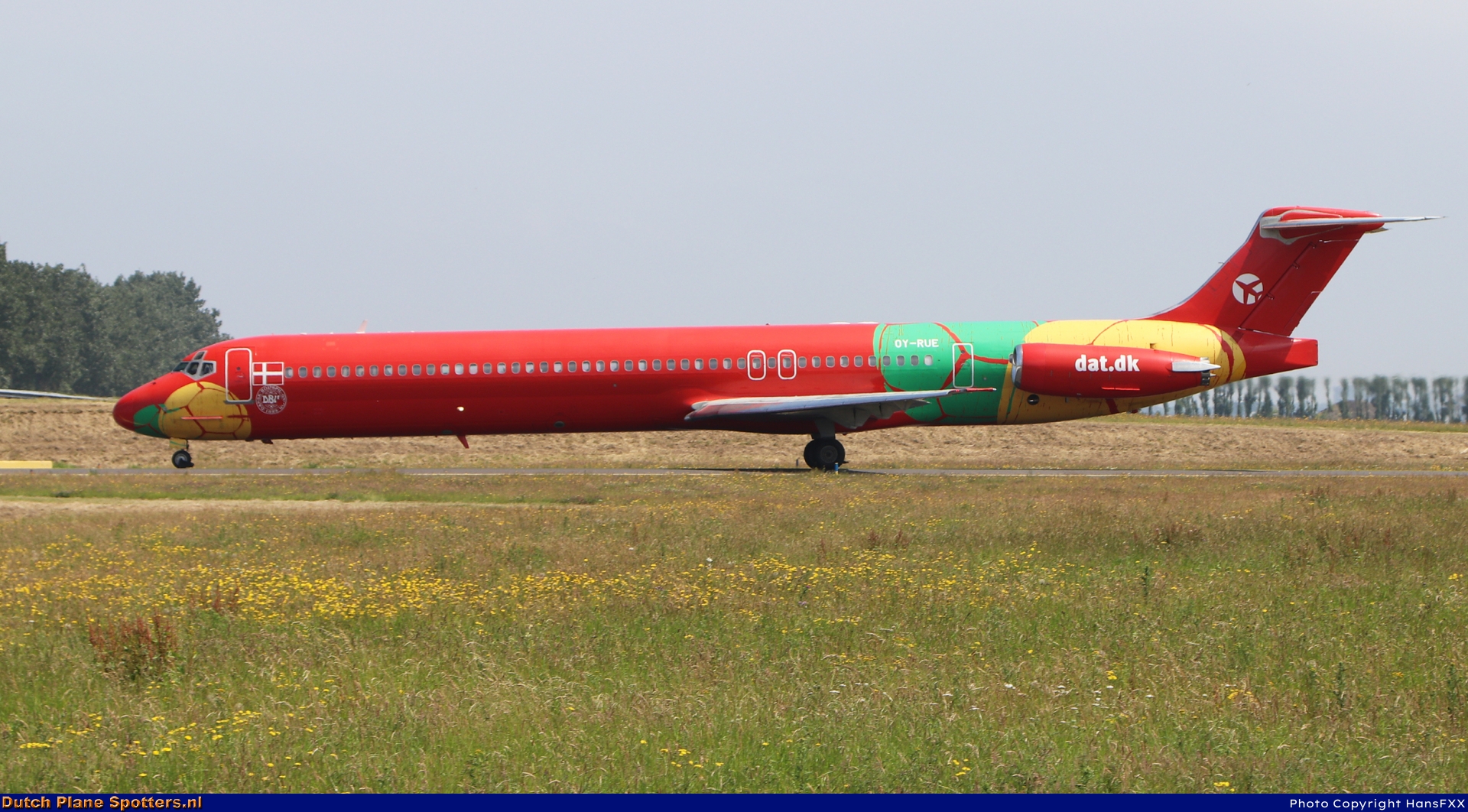 OY-RUE McDonnell Douglas MD-83 Danish Air Transport by HansFXX