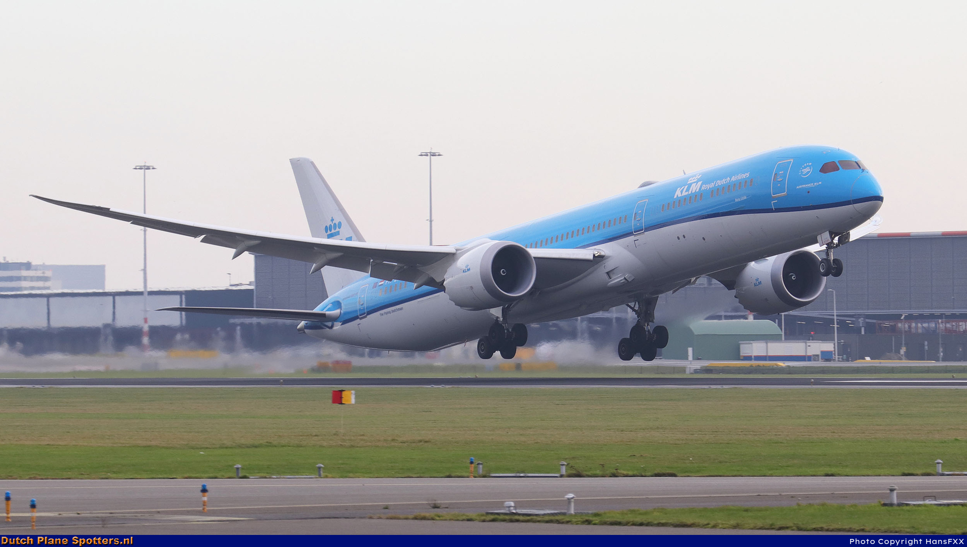 PH-BKC Boeing 787-10 Dreamliner KLM Royal Dutch Airlines by HansFXX