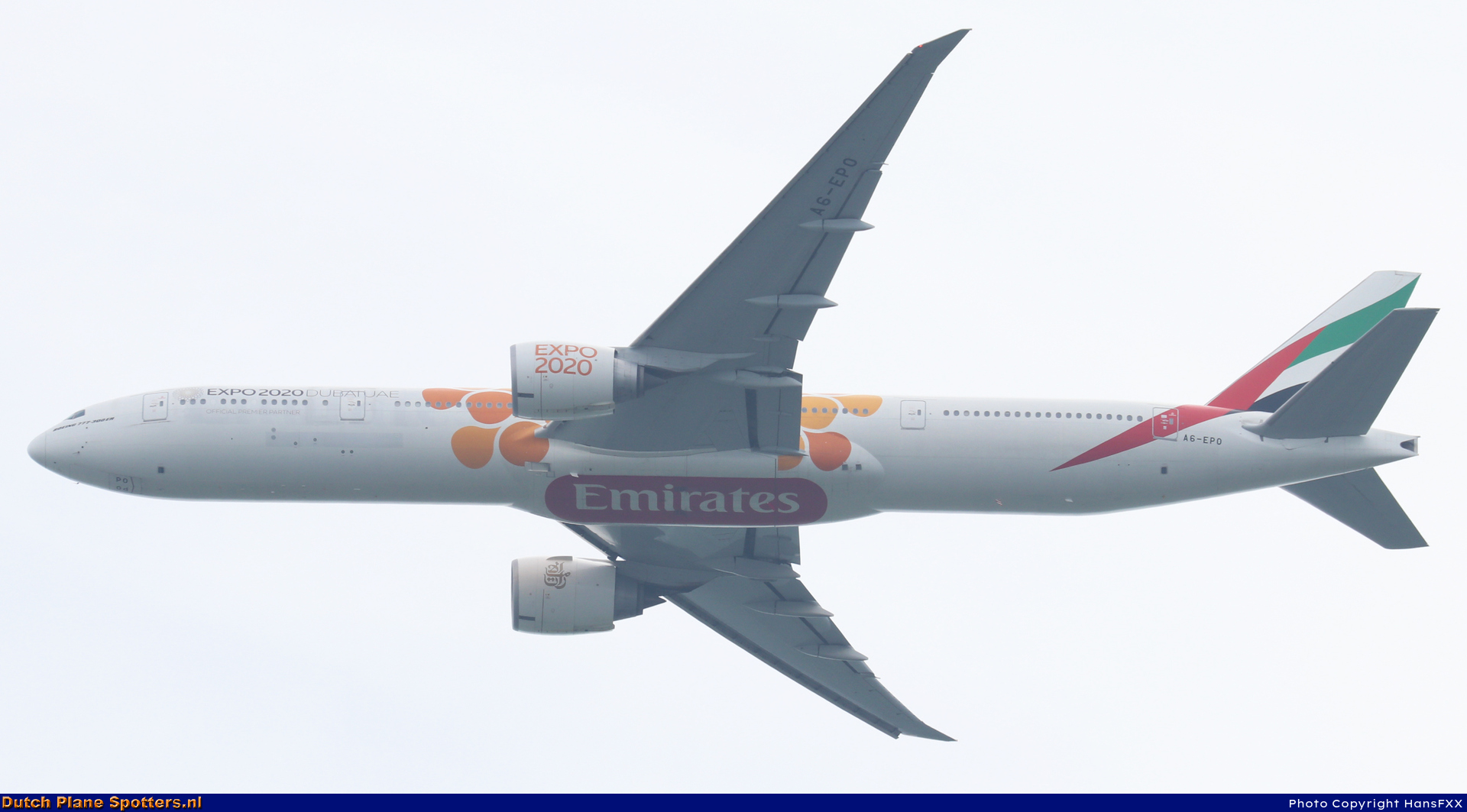 A6-EPO Boeing 777-300 Emirates by HansFXX