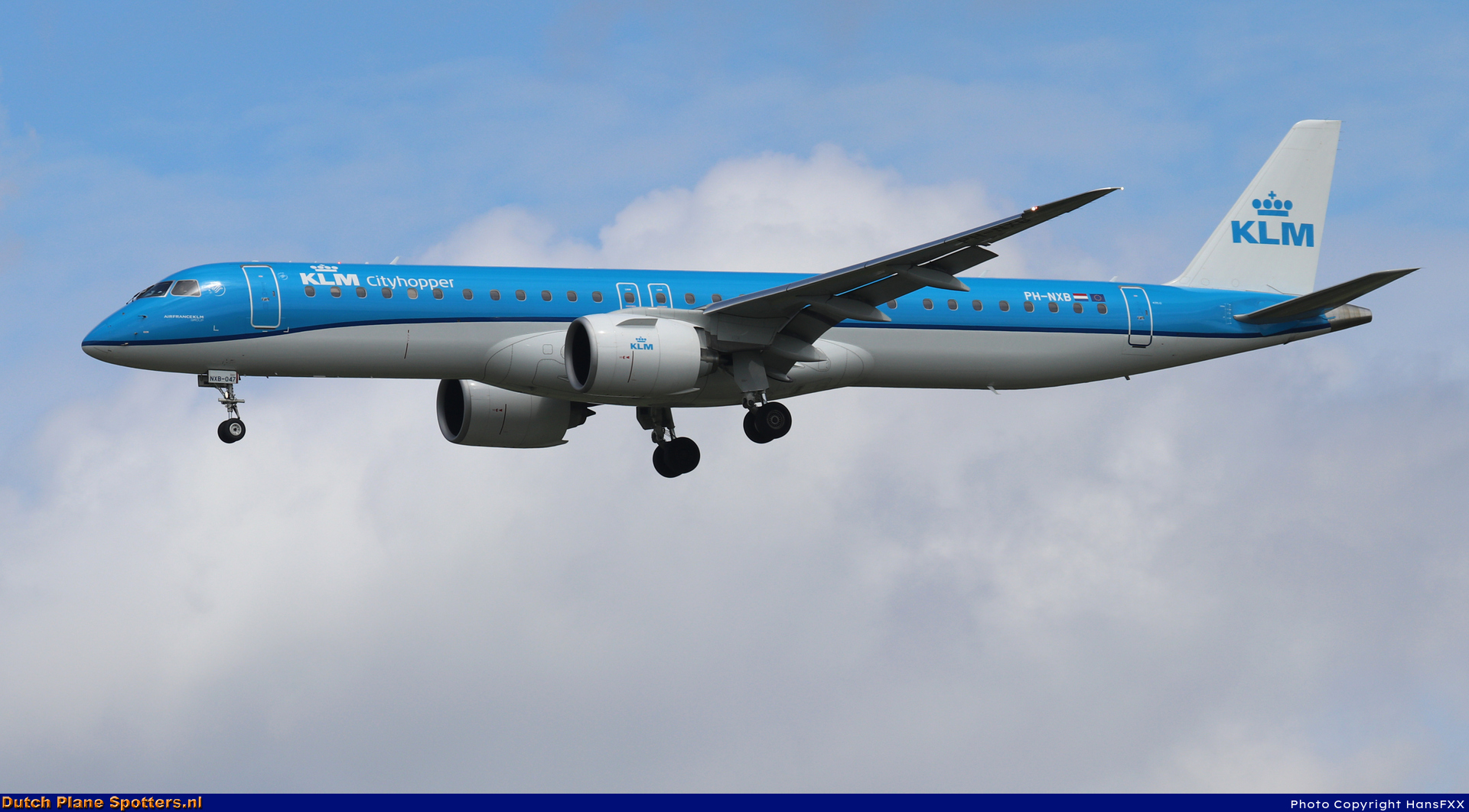 PH-NXB Embraer 195 E2 KLM Cityhopper by HansFXX
