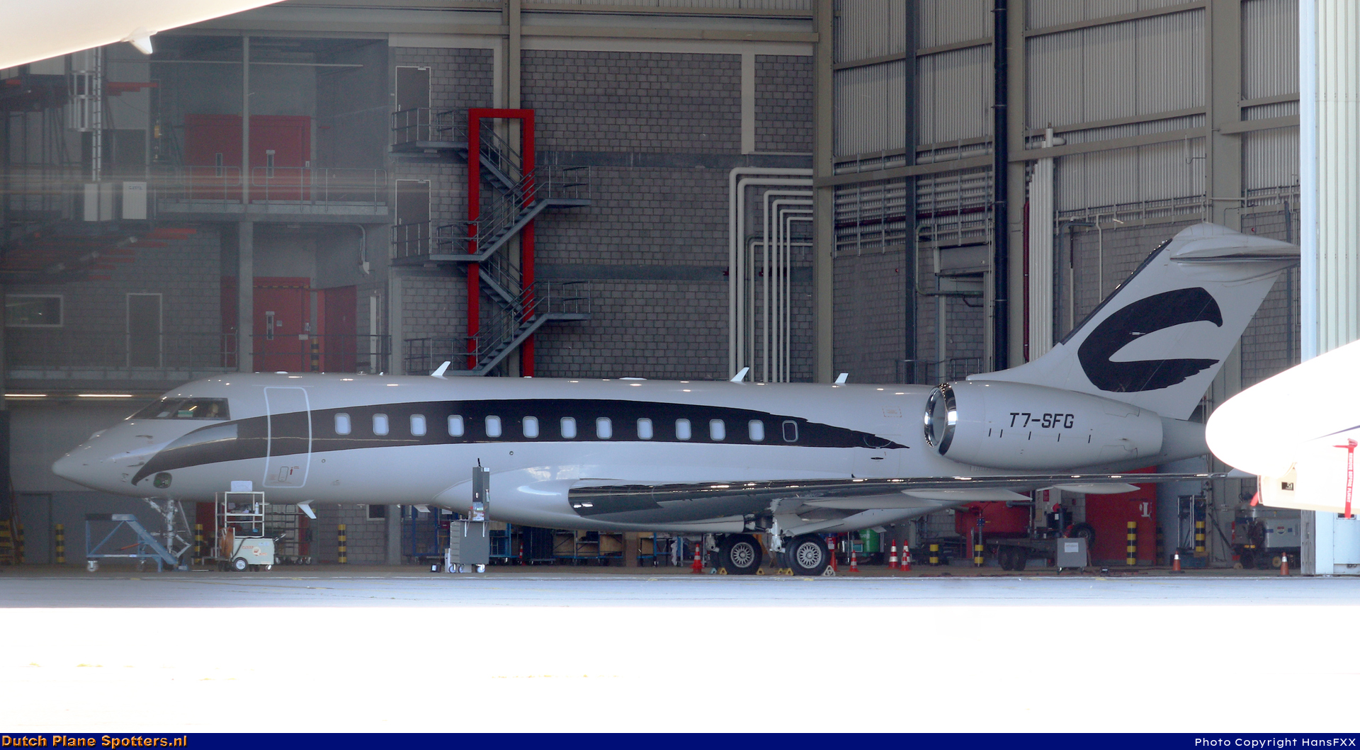 T7-SFG Bombardier BD-700 Global 6000 Private by HansFXX