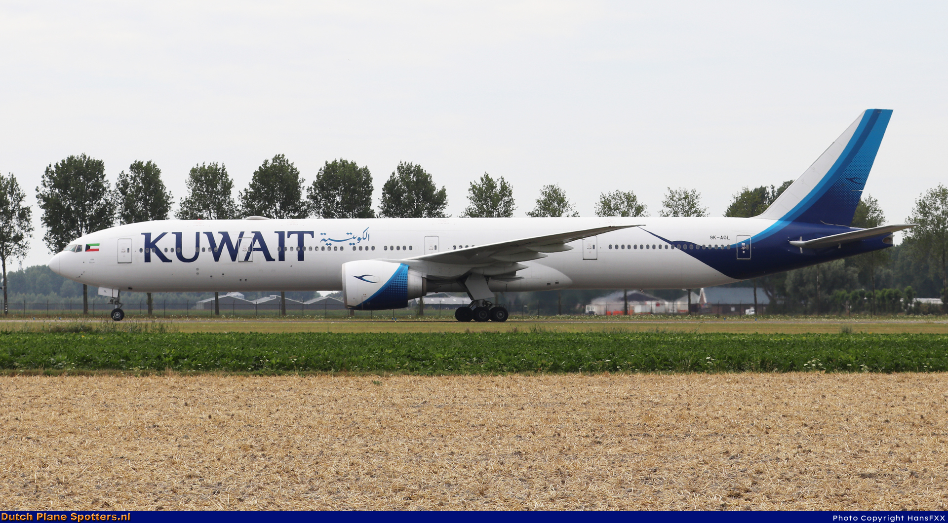 9K-AOL Boeing 777-300 Kuwait Airways by HansFXX