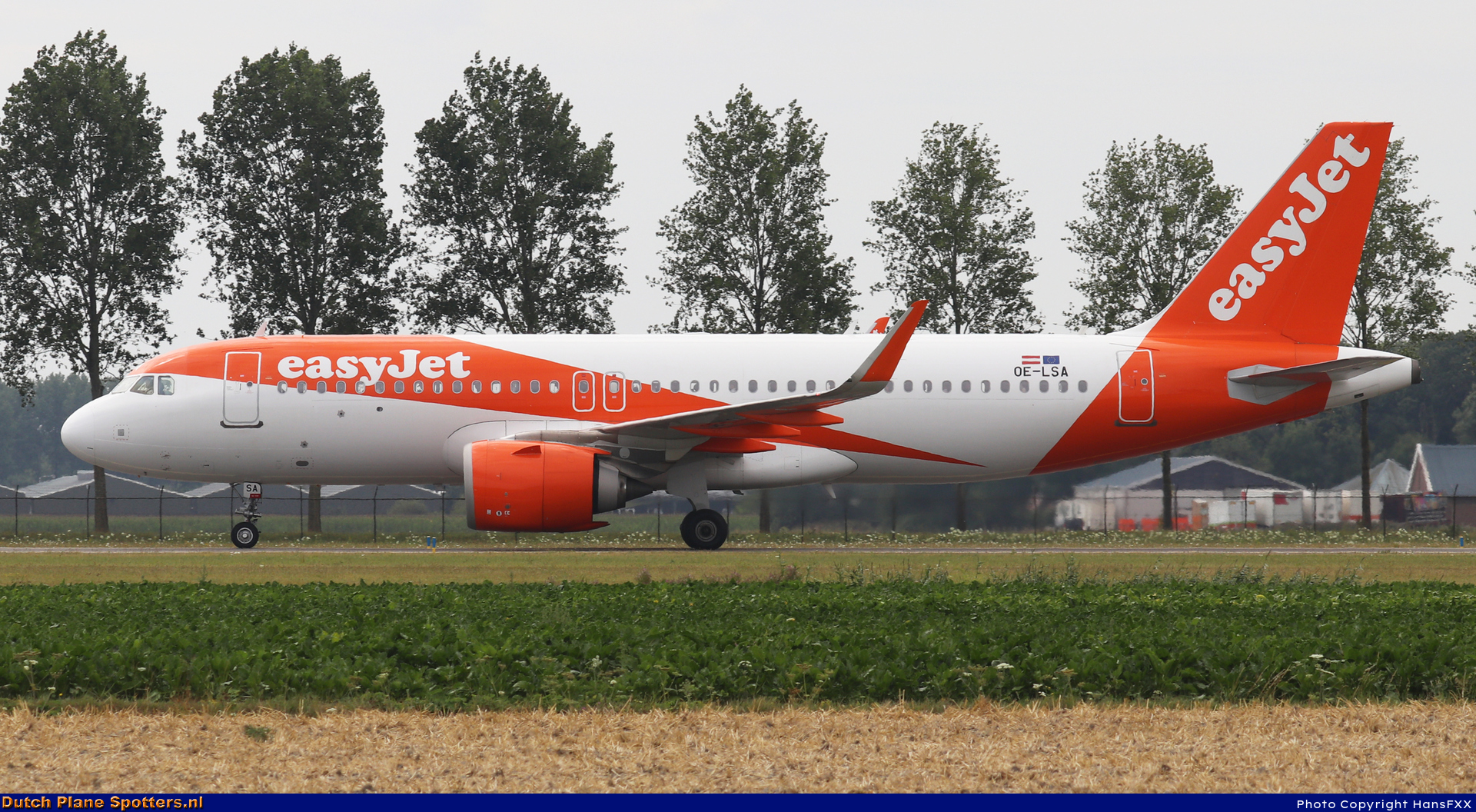 OE-LSA Airbus A320neo easyJet Europe by HansFXX
