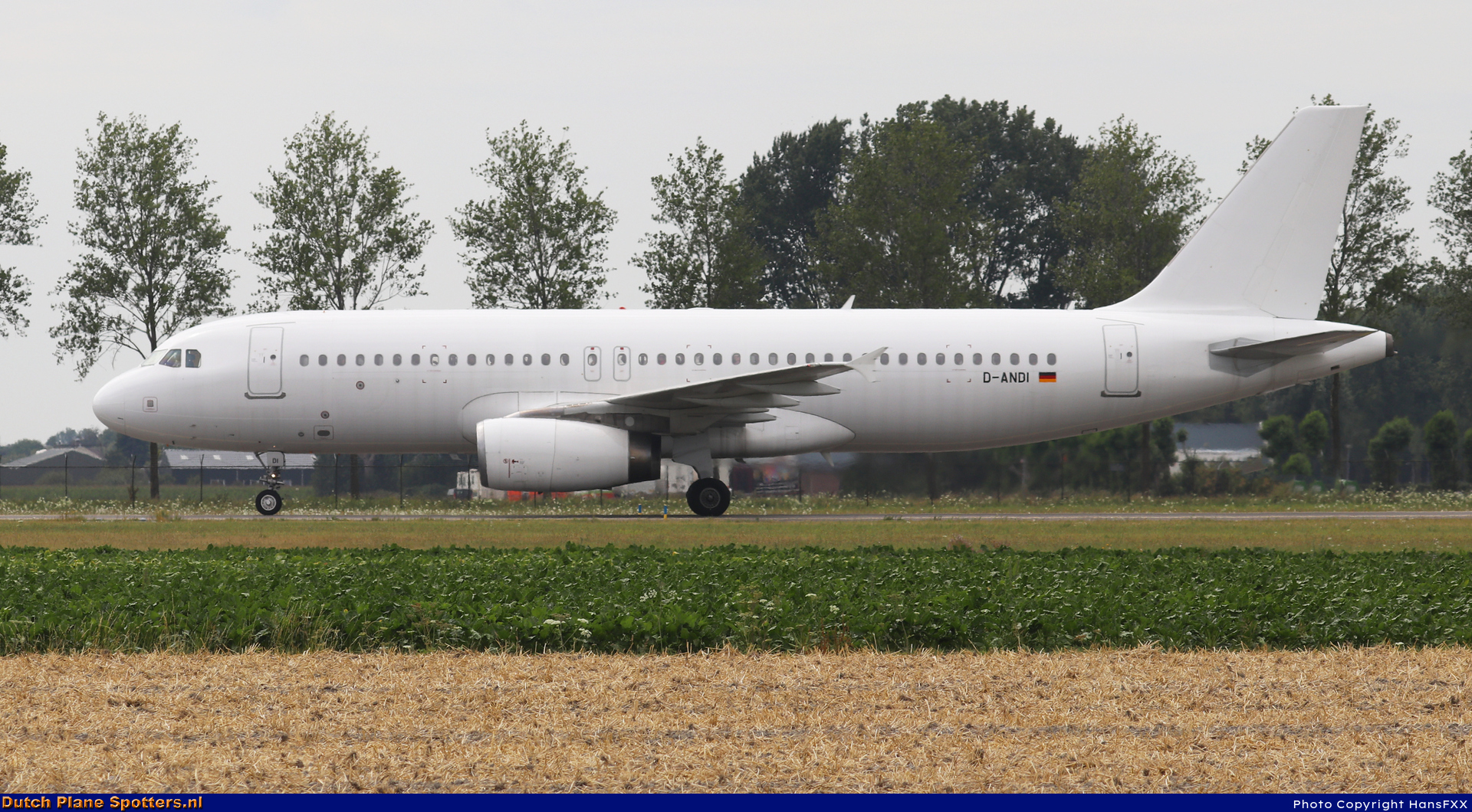 D-ANDI Airbus A320 LEAV Aviation by HansFXX
