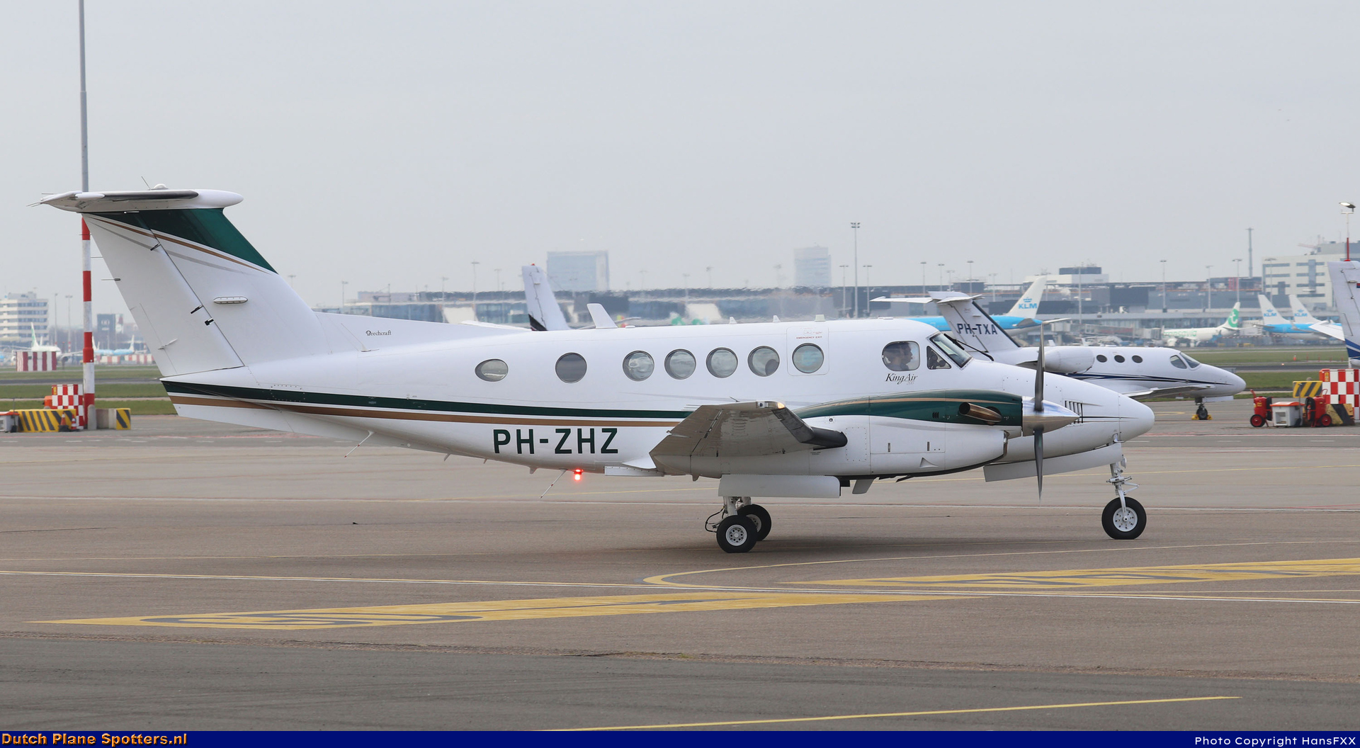 PH-ZHZ Beech 200 Super King Air Zeusch Aviation by HansFXX