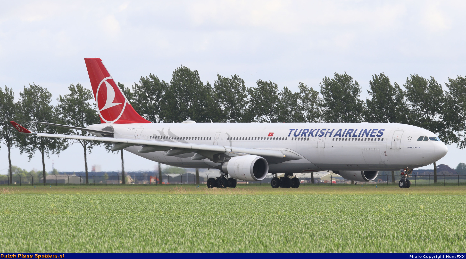 TC-JOA Airbus A330-300 Turkish Airlines by HansFXX