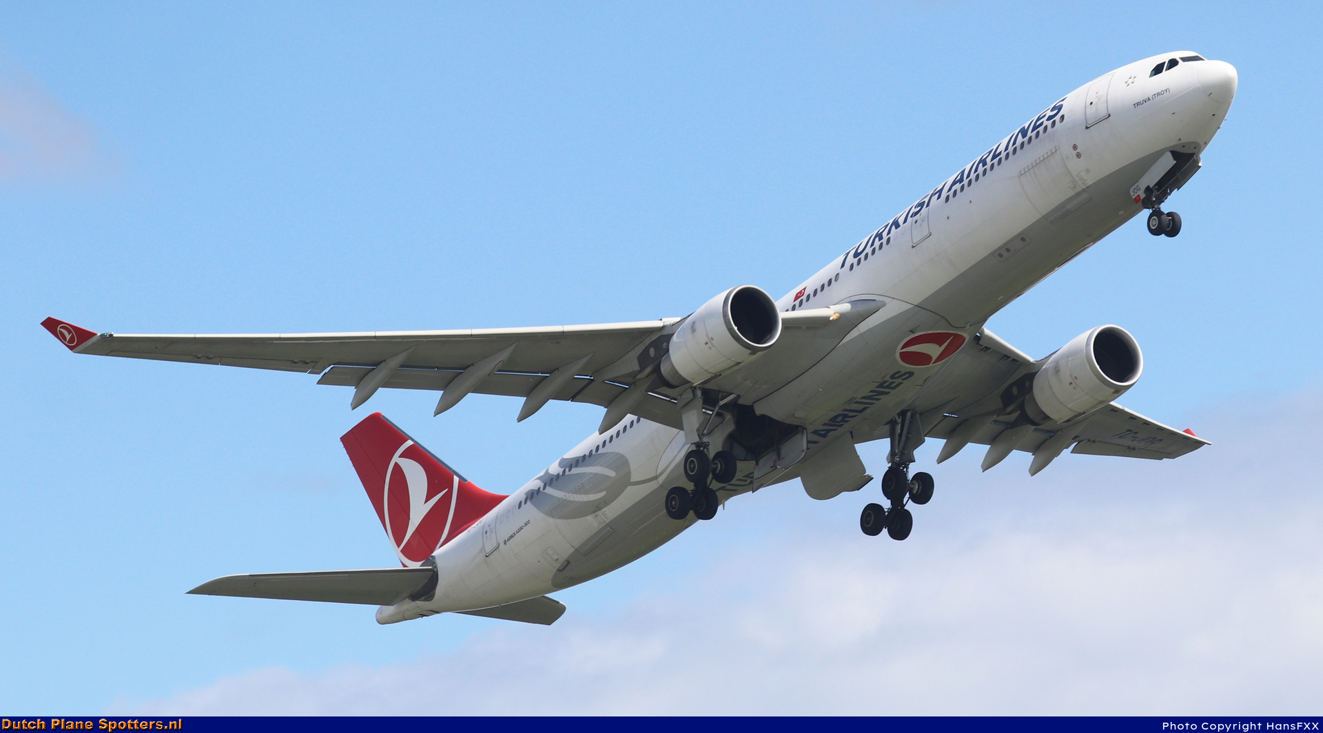 TC-JOG Airbus A330 Turkish Airlines by HansFXX