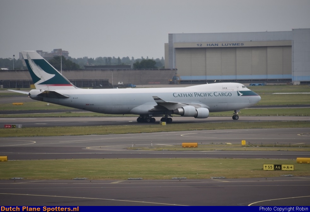 B-LIF Boeing 747-400 Cathay Pacific Cargo by Robin1971