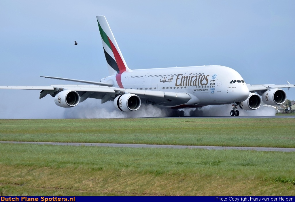 A6-EEY Airbus A380-800 Emirates by Hans van der Heiden