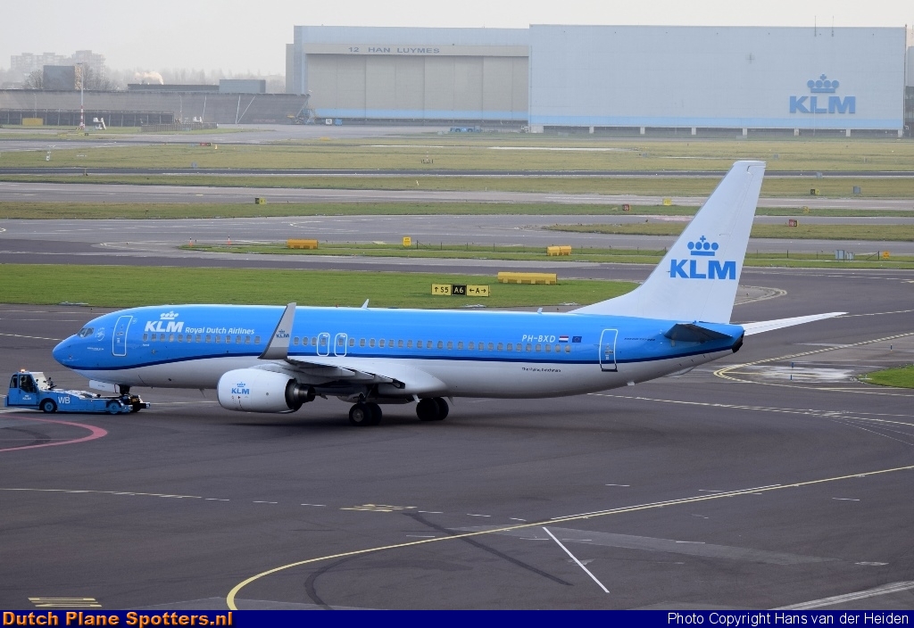 PH-BXD Boeing 737-800 KLM Royal Dutch Airlines by Hans van der Heiden