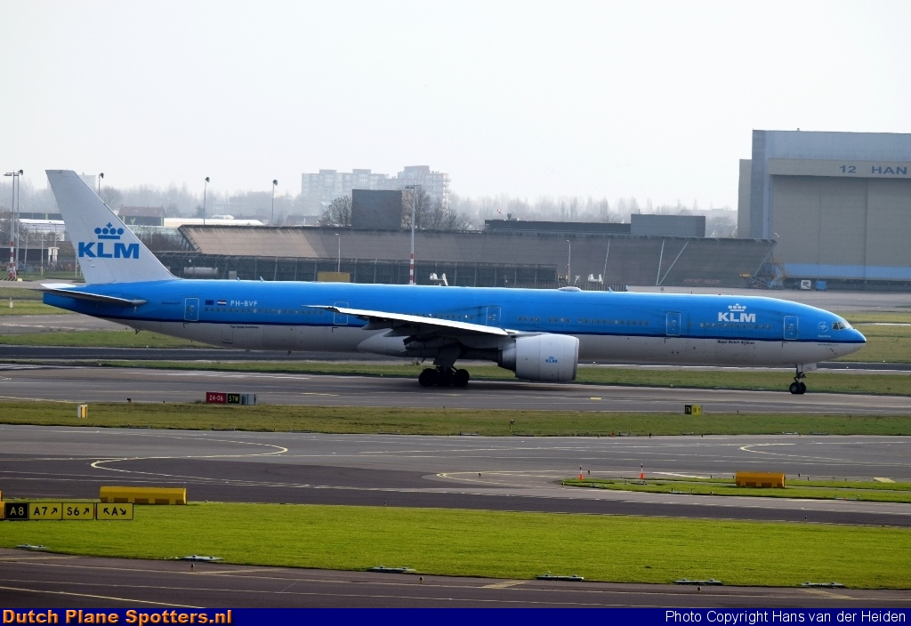 PH-BVF Boeing 777-300 KLM Royal Dutch Airlines by Hans van der Heiden