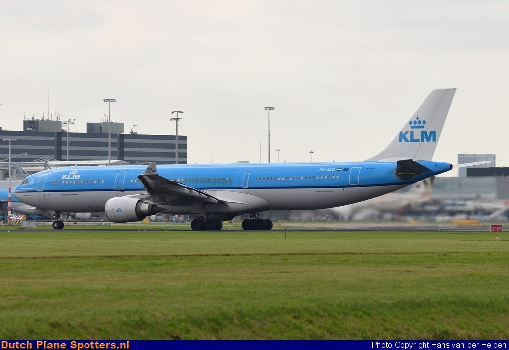 PH-AKD Airbus A330-300 KLM Royal Dutch Airlines by Hans van der Heiden