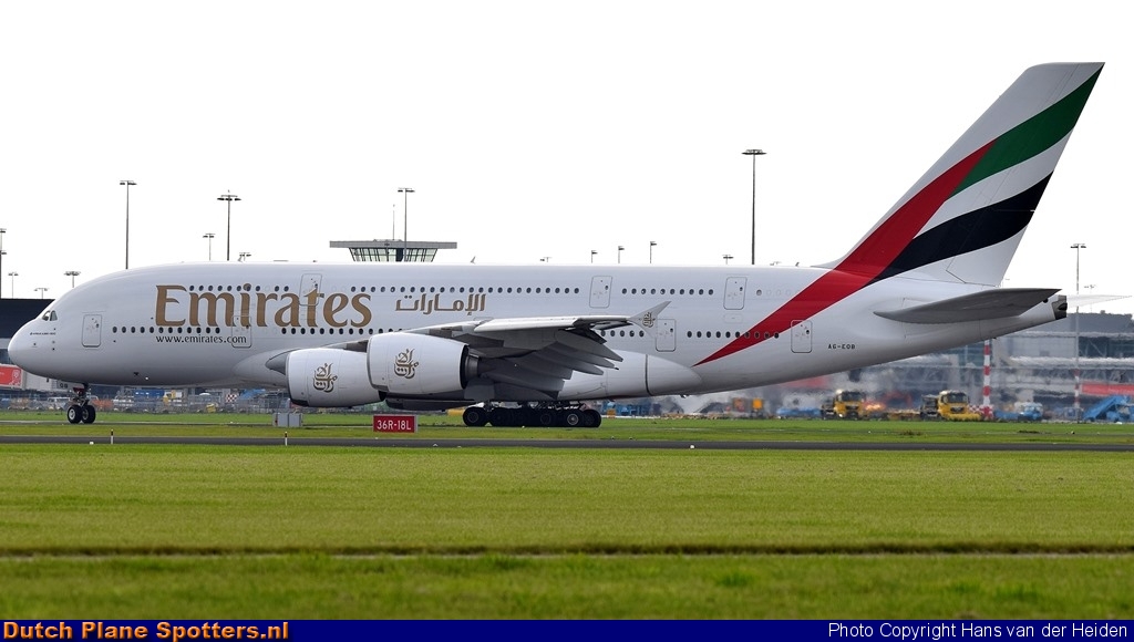 A6-EOB Airbus A380-800 Emirates by Hans van der Heiden