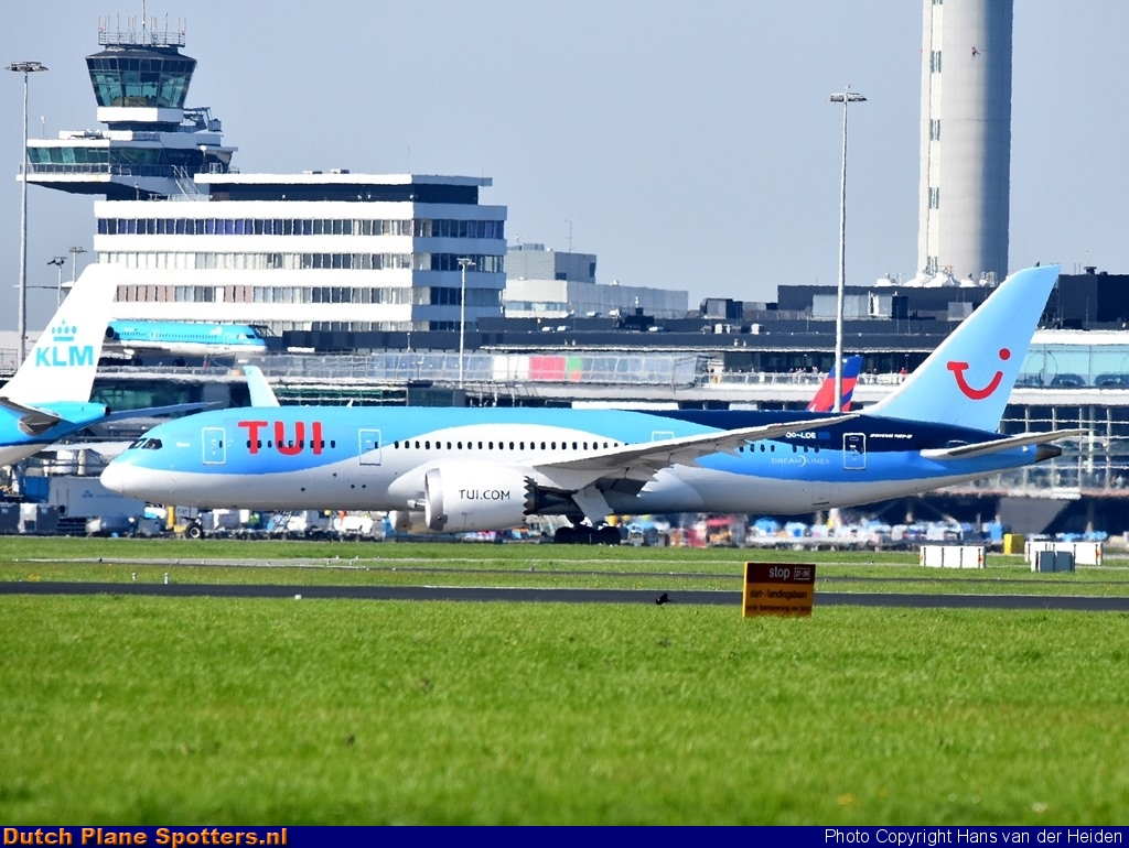OO-LOE Boeing 787-8 Dreamliner TUI Airlines Belgium by Hans van der Heiden