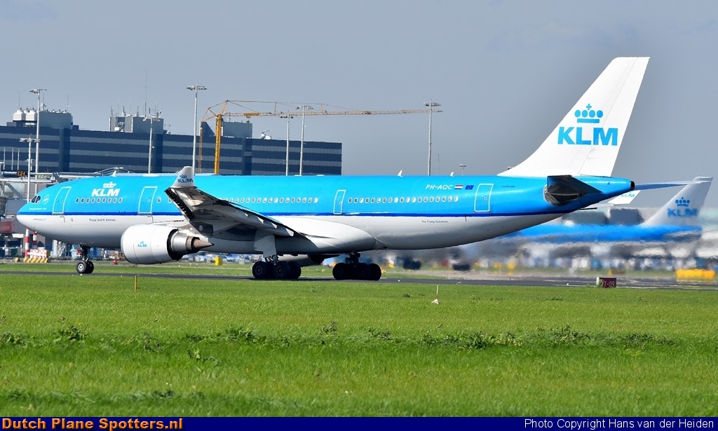 PH-AOC Airbus A330-200 KLM Royal Dutch Airlines by Hans van der Heiden