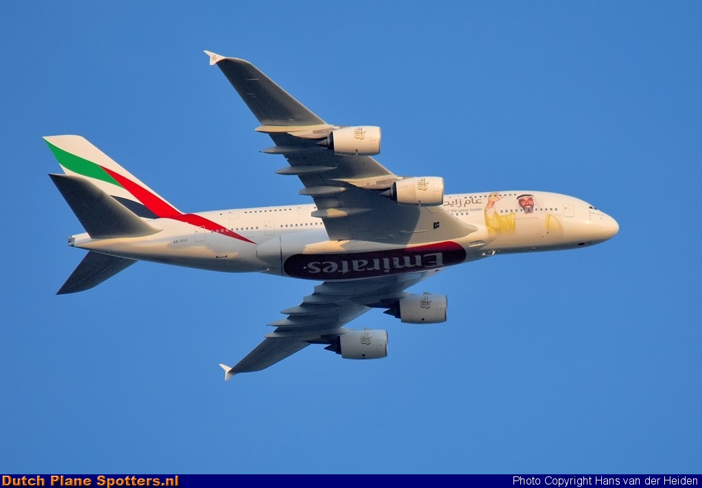A6-EUZ Airbus A380-800 Emirates by Hans van der Heiden