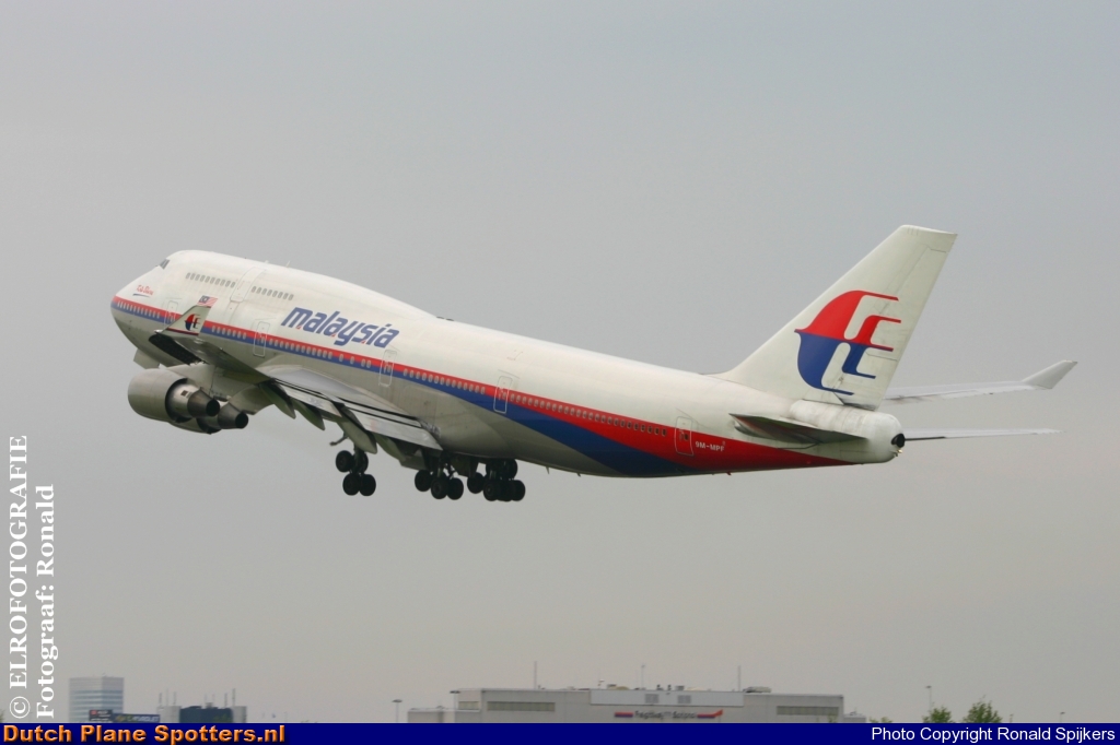 9M-MPF Boeing 747-400 Malaysia Airlines by Ronald Spijkers