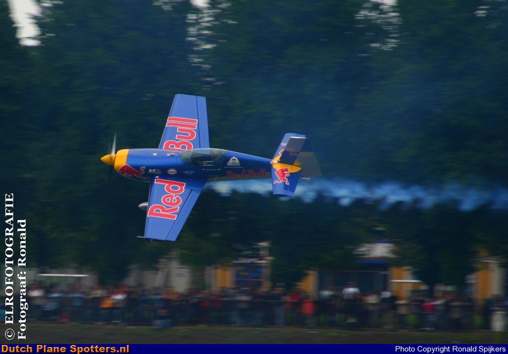HA-RED Extra 300 Private by Ronald Spijkers