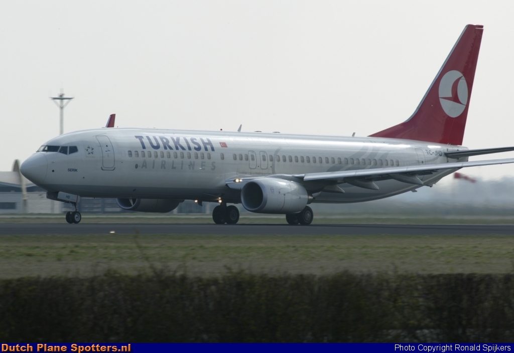 TC-JHD Boeing 737-800 Turkish Airlines by Ronald Spijkers