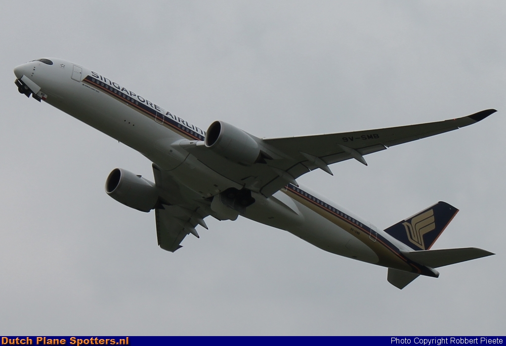 9V-SMB Airbus A350-900 Singapore Airlines by Robbert Pieete