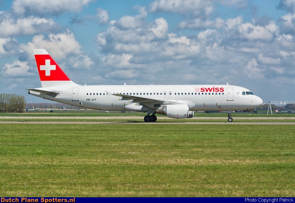 HB-JLP Airbus A320 Swiss International Air Lines by Patrick