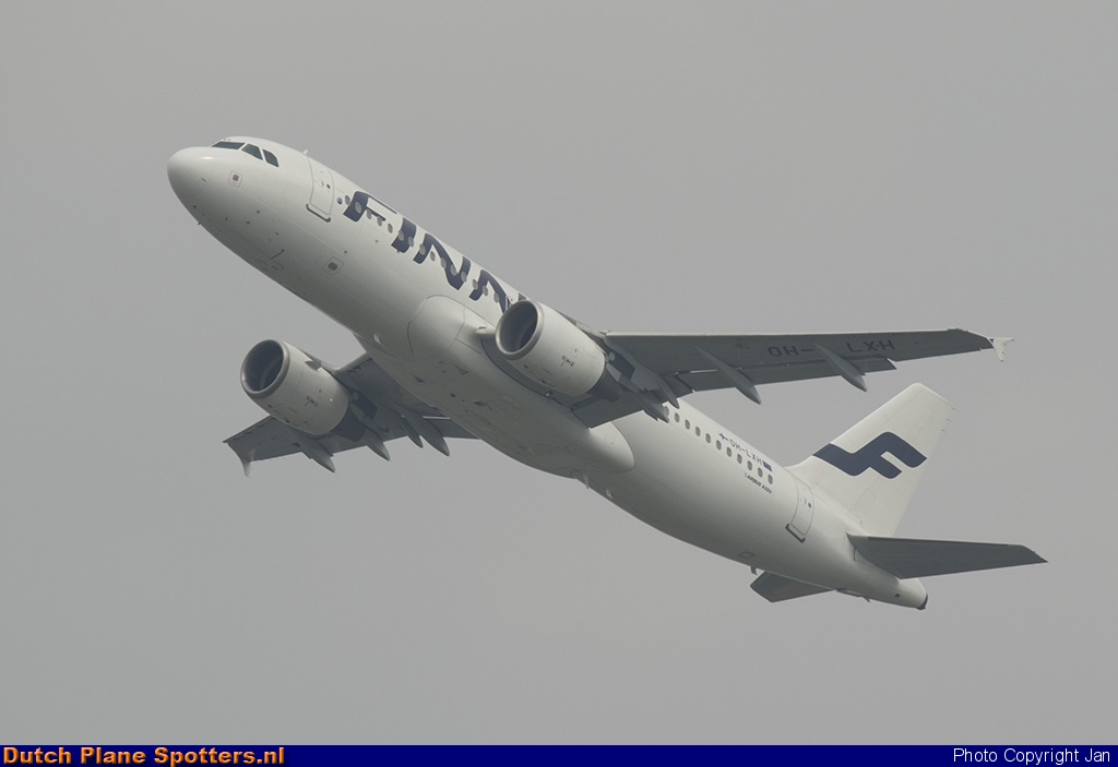 OH-LXH Airbus A320 Finnair by Jan
