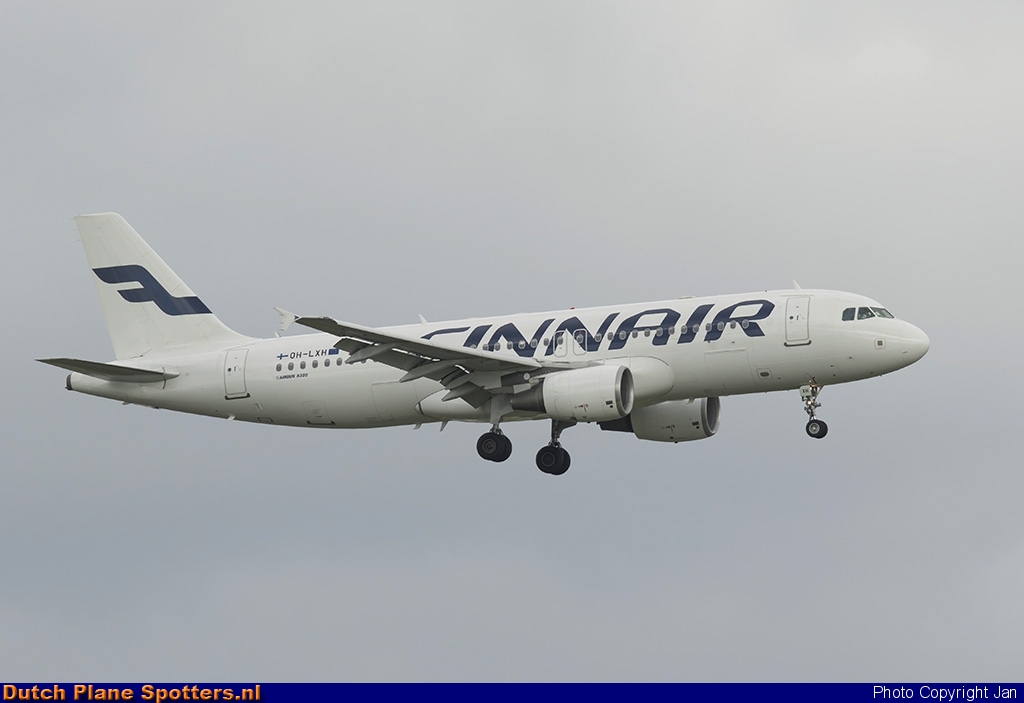 OH-LXH Airbus A320 Finnair by Jan