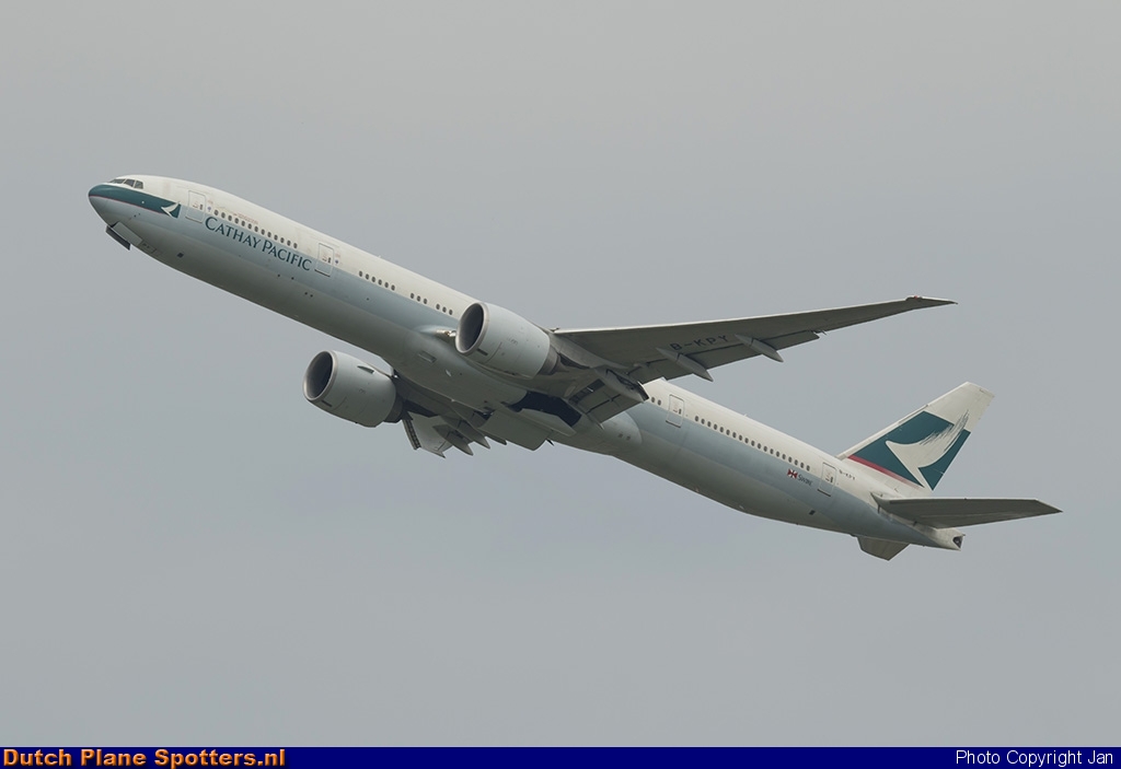 B-KPY Boeing 777-300 Cathay Pacific by Jan
