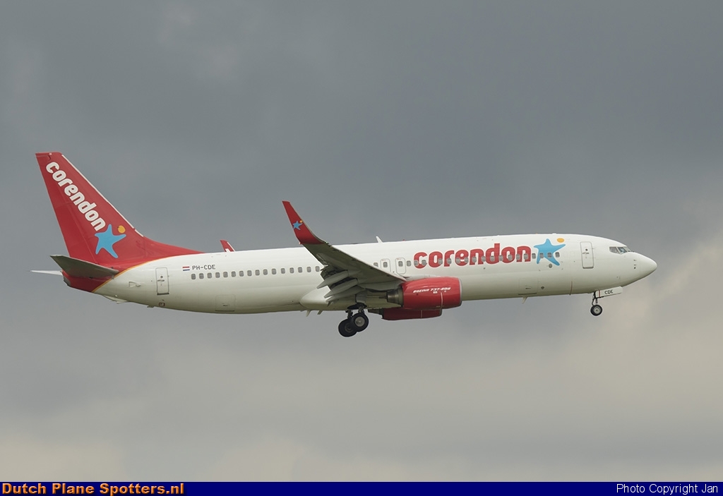 PH-CDE Boeing 737-800 Corendon Airlines by Jan