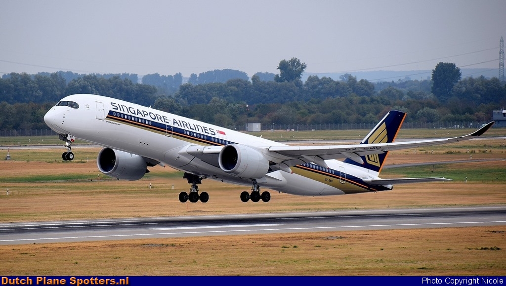 9V-SMD Airbus A350-900 Singapore Airlines by Nicole