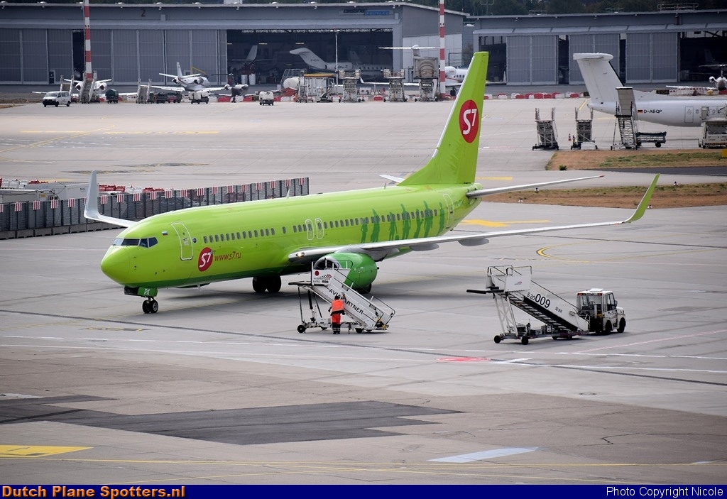 VQ-BRK Boeing 737-800 S7 Siberia Airlines by Nicole
