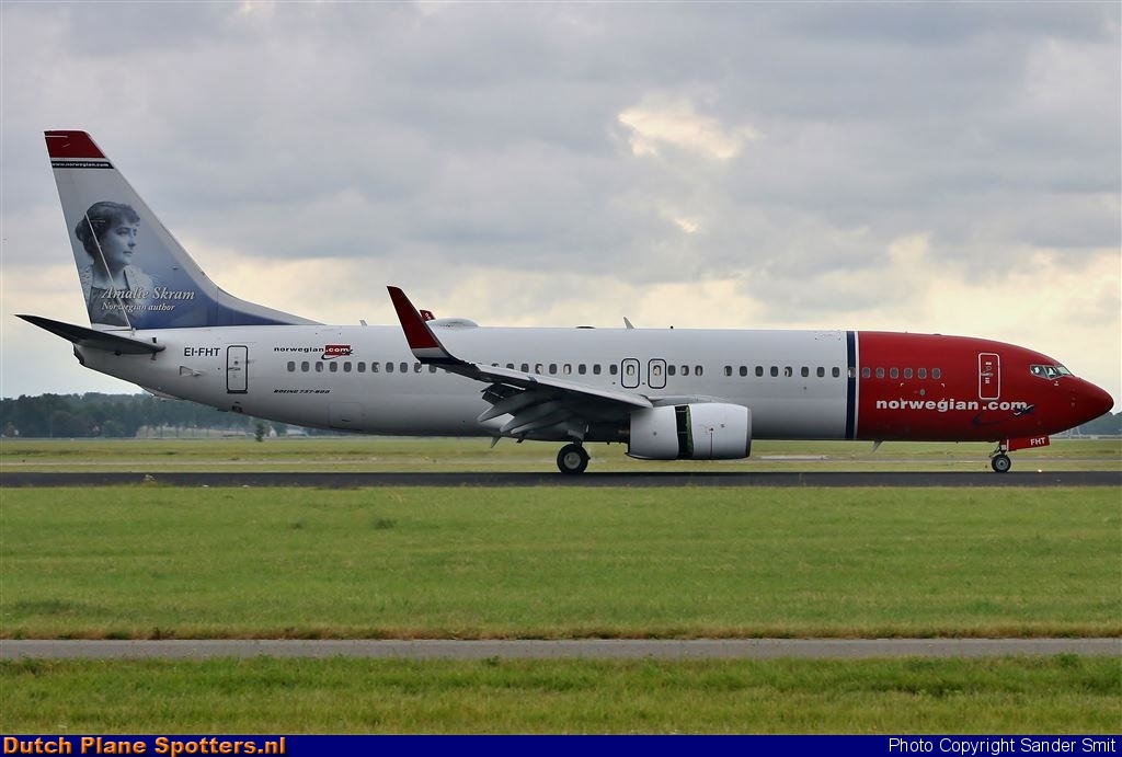 EI-FHT Boeing 737-800 Norwegian Air International by Sander Smit