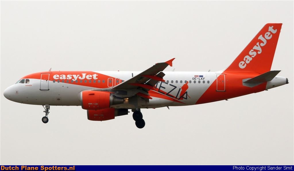 OE-LKF Airbus A319 easyJet Europe by Sander Smit