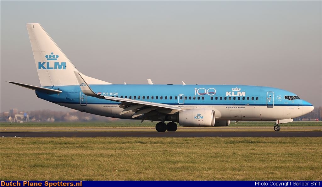 PH-BGN Boeing 737-700 KLM Royal Dutch Airlines by Sander Smit