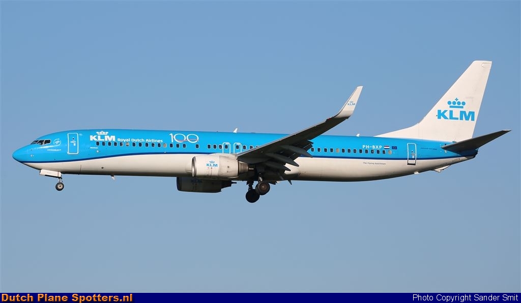 PH-BXP Boeing 737-900 KLM Royal Dutch Airlines by Sander Smit